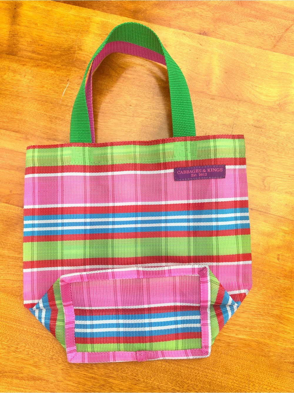 Child-sized Cabbages & Kings beach bag - Picture 2 of 4